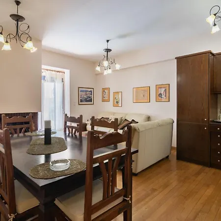 Nefeli Kallergi Villa *